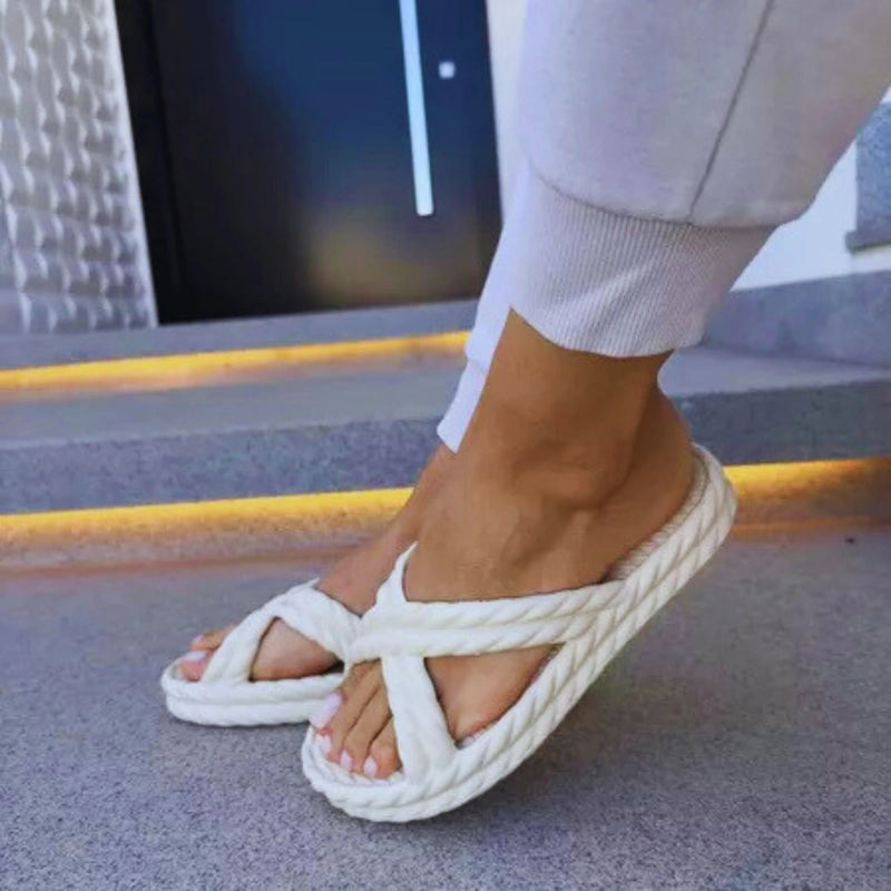 Chinelo Feminino Trançado Nuvem