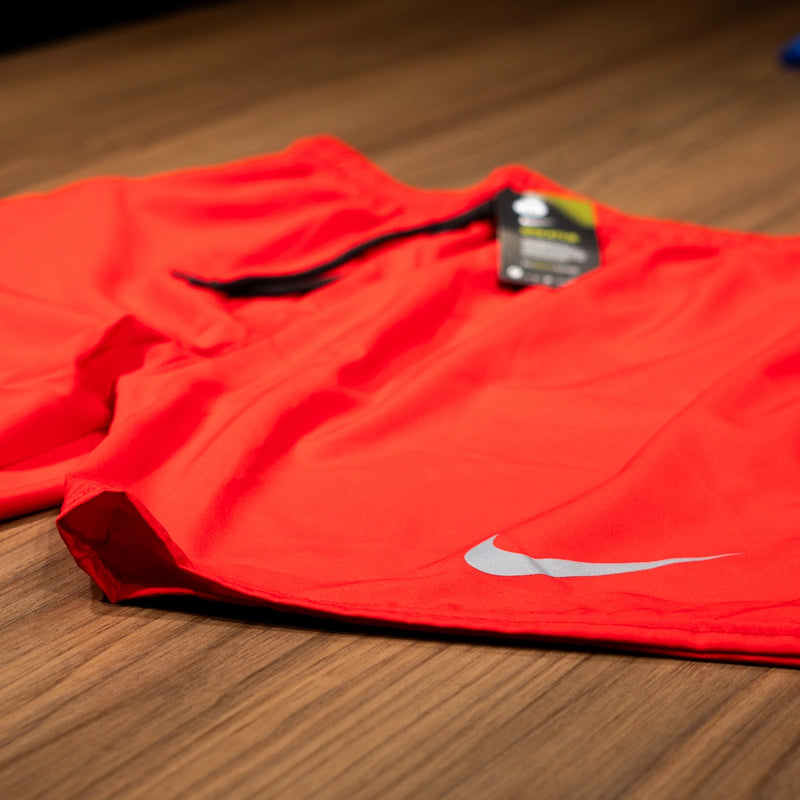 Short Masculino Nike Logo Refletivo com Bolso
