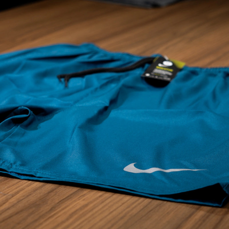 Short Masculino Nike Logo Refletivo com Bolso